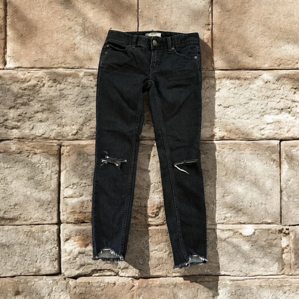 Free People Womens Black Jeans Size 24 Distressed Knees and Cuffs